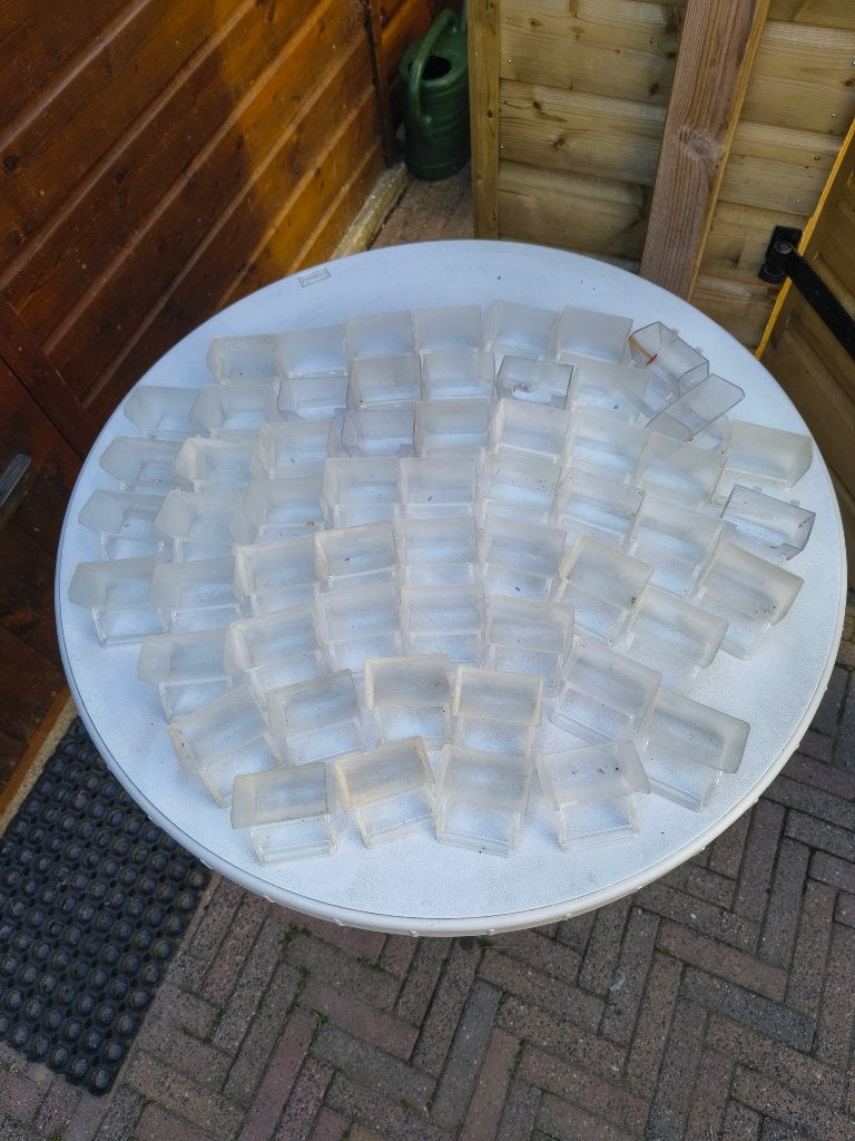 Heel veel benodigeden voor de vogel kweek., Ophalen, Gebruikt, Kooi-accessoires