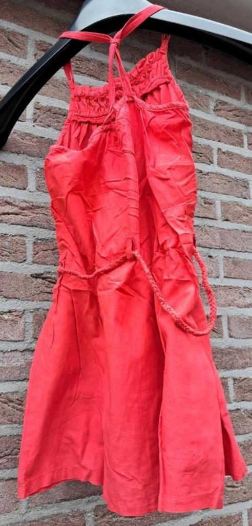 Rode zomer jurk/tuniek maat 128. Grappig model, Ophalen of Verzenden, Zo goed als nieuw, Meisje, Jurk of Rok
