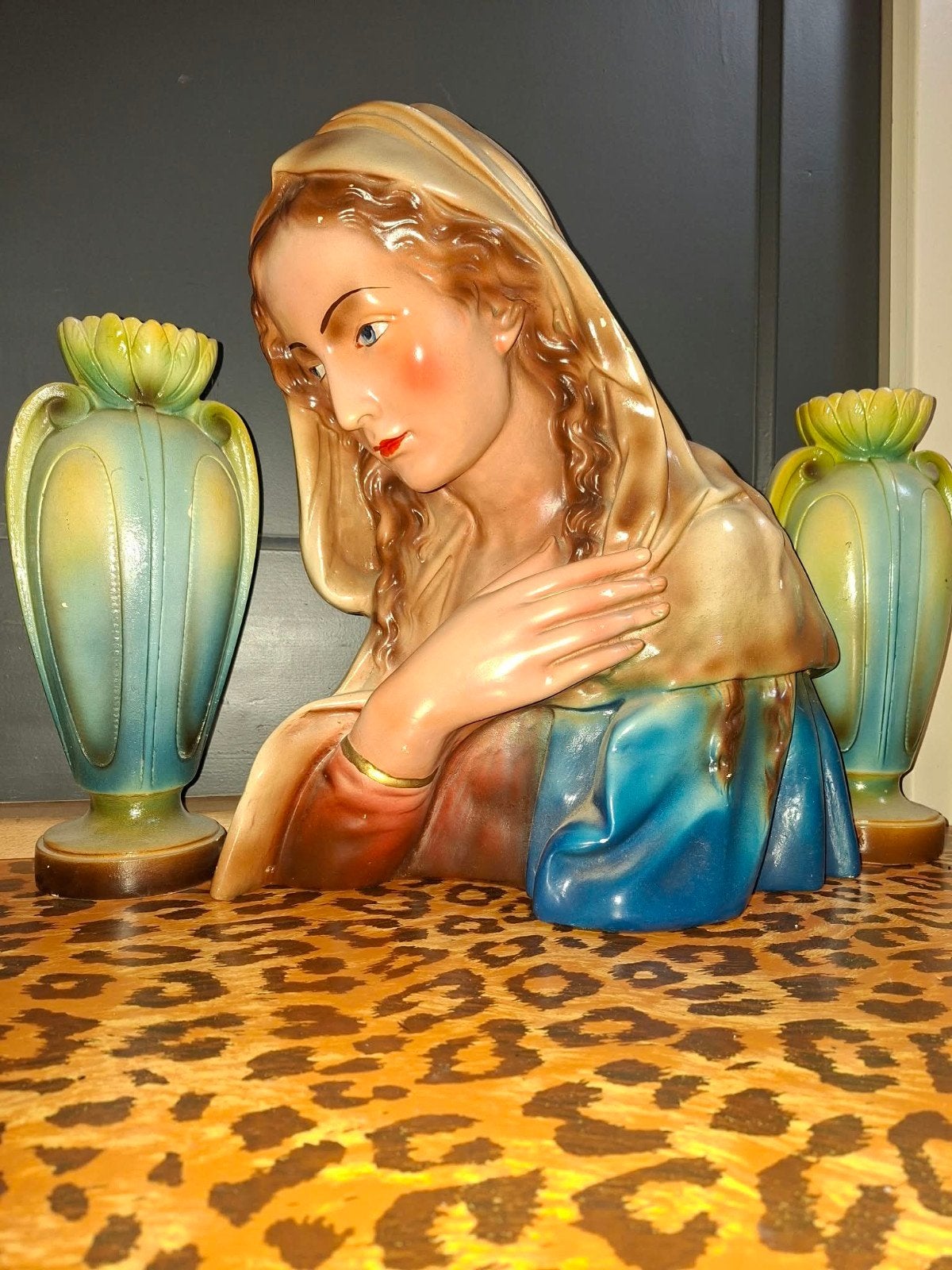 Vintage Mariabeeld - Gipsen Buste met vazen, Antiek en Kunst, Ophalen