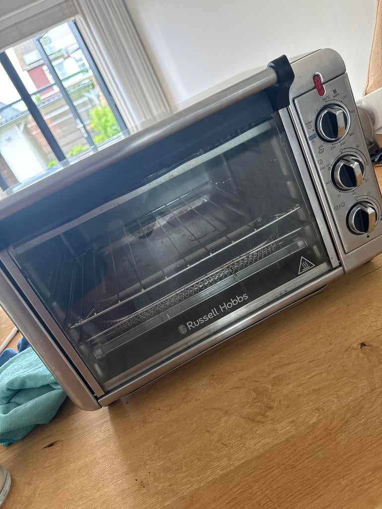 Russell Hobbs Mini Oven met Grill - Compact en Krachtig, Ophalen, Minder dan 45 cm, Gebruikt, Oven met grill