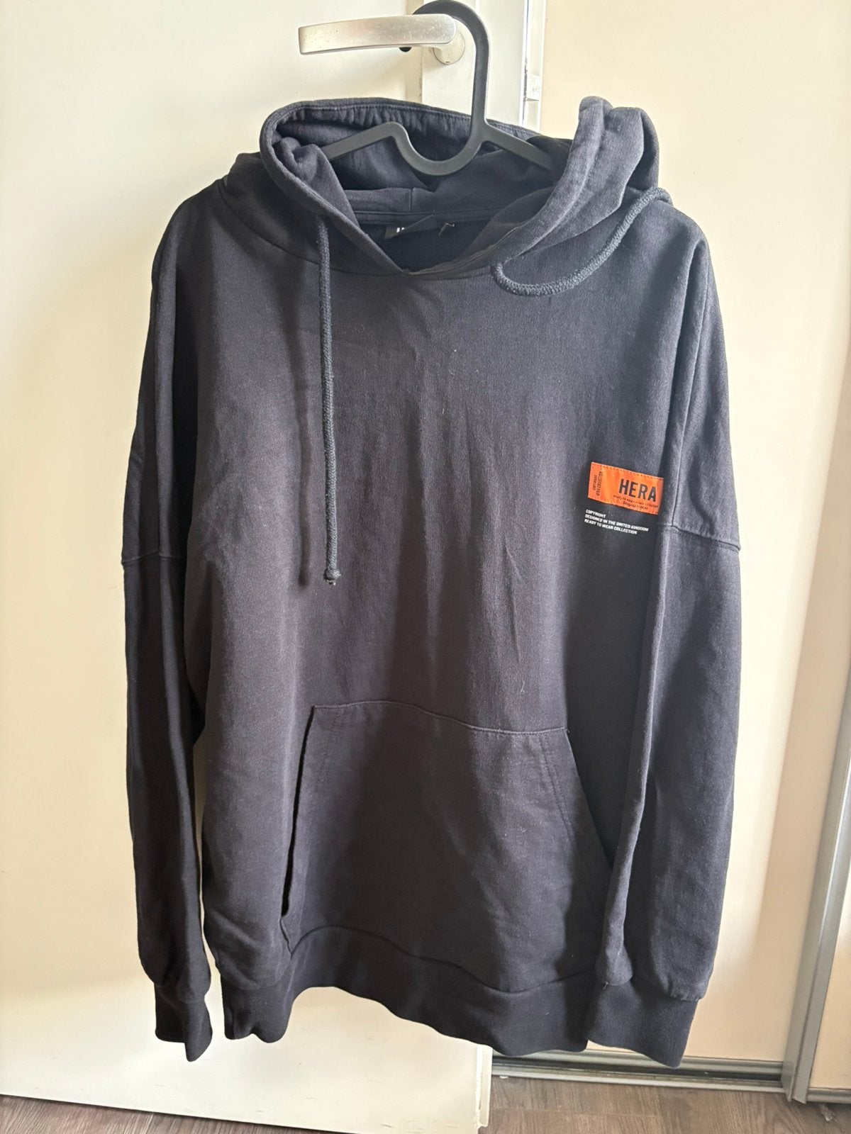 hoodie size M, Kleding | Dames, Sportkleding, Zwart, Overige typen, Ophalen of Verzenden, Zo goed als nieuw