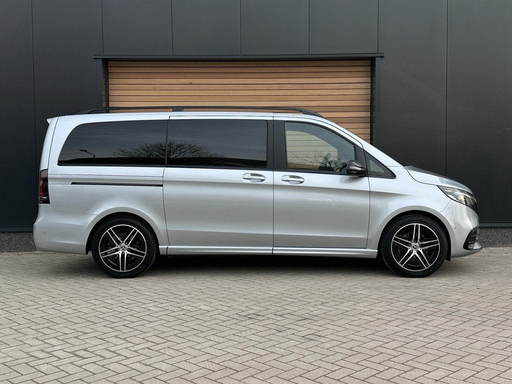 Mercedes-Benz V-klasse 300 L2 Avantgarde AMG 6PERSOONS|ELEKD, Auto's, Mercedes-Benz, Automaat, Achterwielaandrijving, Gebruikt