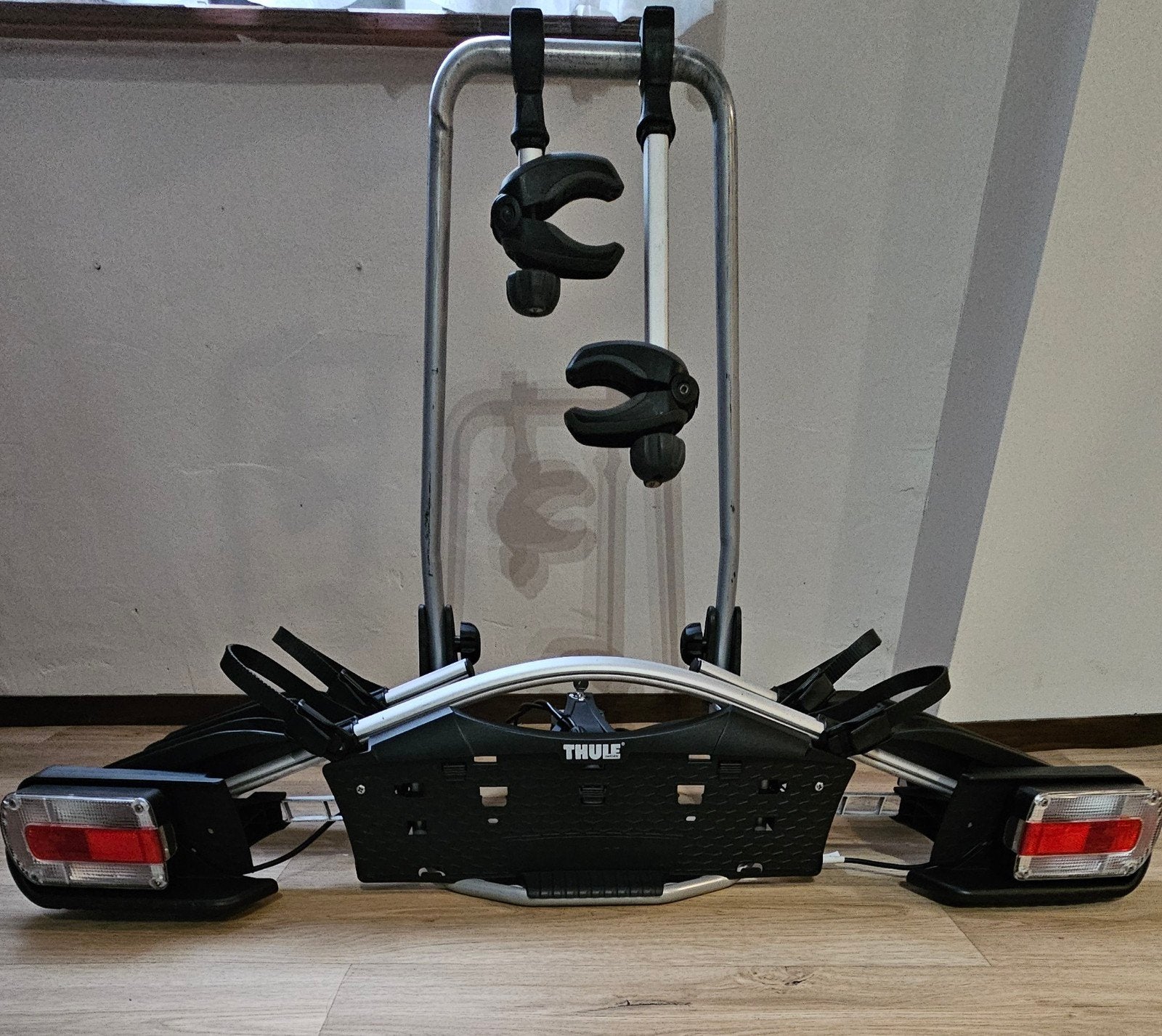Thule EuroWay G2 921 fietsendrager voor 2 fietsen, Auto diversen, Ophalen of Verzenden, 2 fietsen, Zo goed als nieuw, Trekhaakdrager