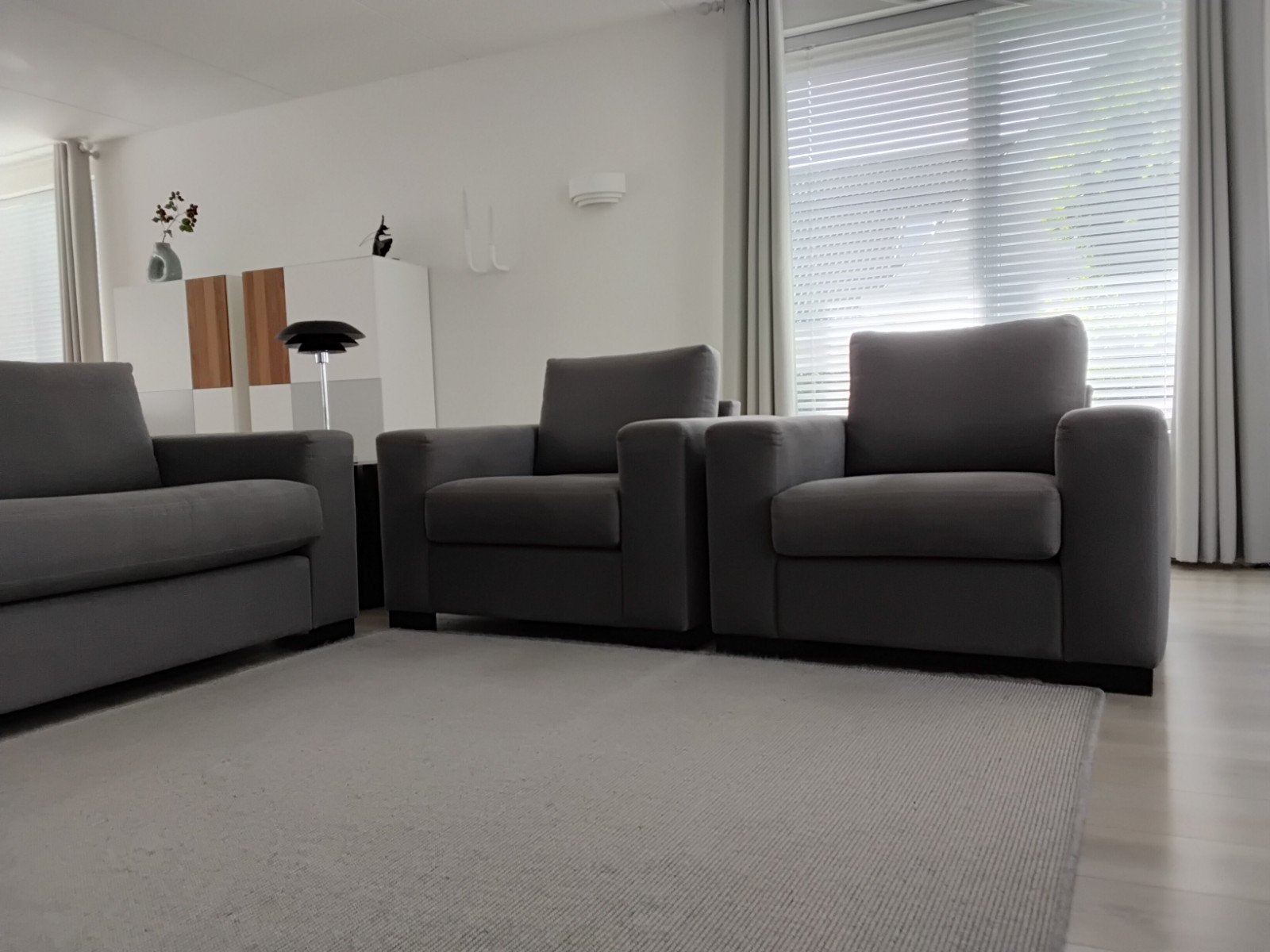 Kartell Bankstel en 2 Fauteuils - Stof  Midden Grijs ., Huis en Inrichting, Banken | Bankstellen, Ophalen, 75 tot 100 cm, Zo goed als nieuw