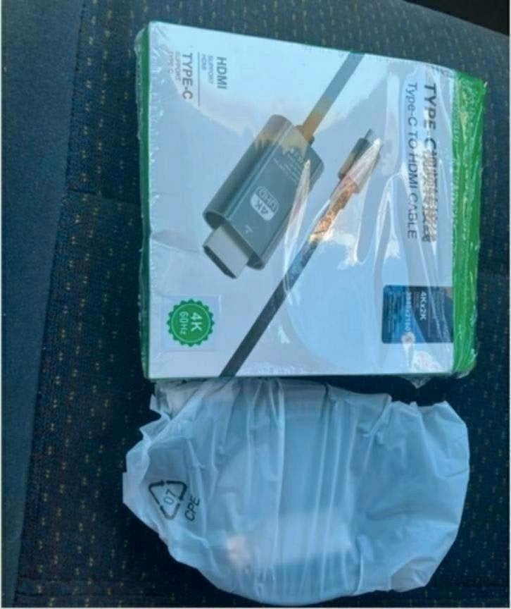 Foto 4 van USB-C naar HDMI adapter voor 4K smartphone en notebook TV