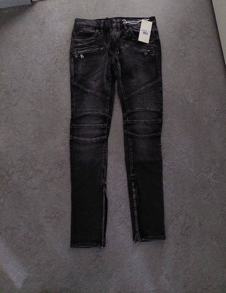 MNML spijkerbroek m 28 valt als 176 NIEUW, Broek, MNML, Nieuw, Ophalen of Verzenden