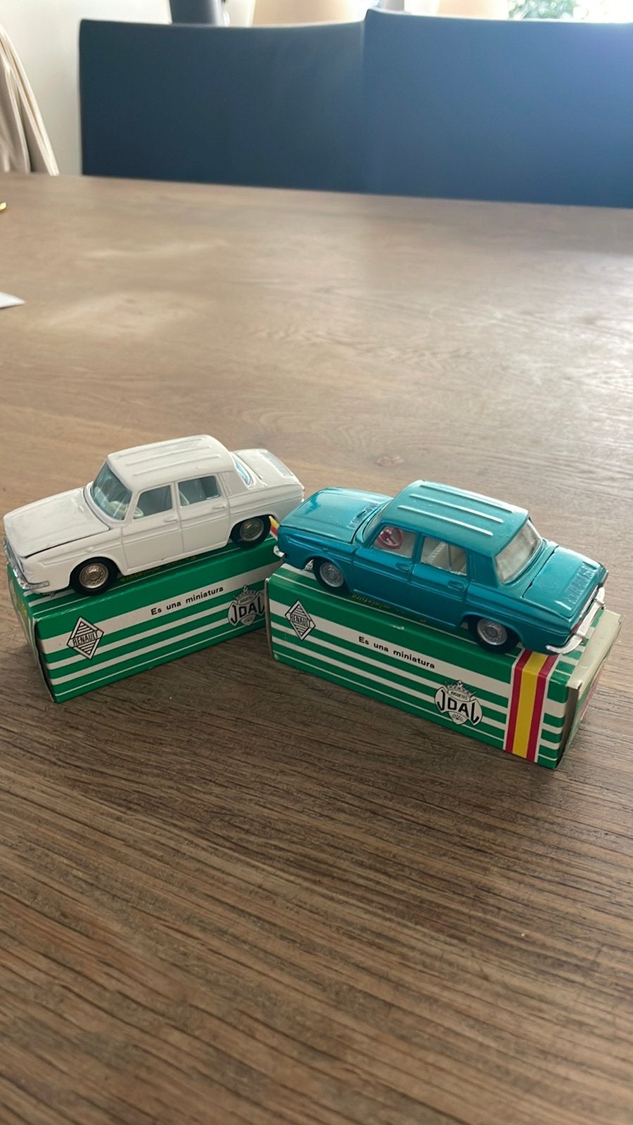 Tk: 2x joal renault 10 nieuw in doos, Ophalen of Verzenden, Zo goed als nieuw, Auto