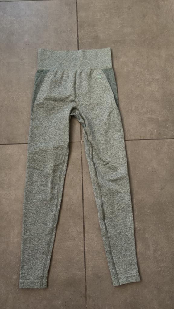 Gymshark broek maat S, Nieuw, Ophalen of Verzenden, Fitness of Aerobics, Maat 36 (S)