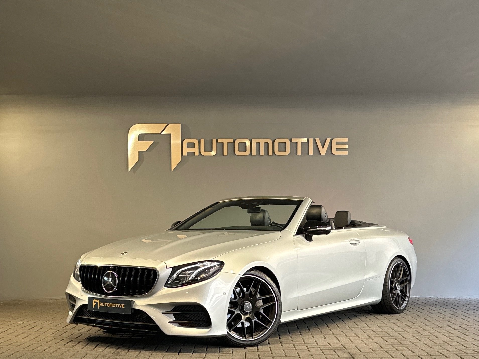 Mercedes-Benz E-klasse Cabrio 220 d Premium+ AMG Memory|HuD, Auto's, Mercedes-Benz, Automaat, 1730 kg, Achterwielaandrijving, 4 cilinders