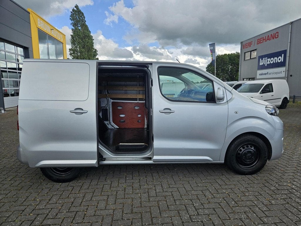 Toyota ProAce 1.6 D-4D Airco Cruise 3-zits Navi Trekhaak NAP, Auto's, Euro 6, Origineel Nederlands, 1560 cc, Toyota