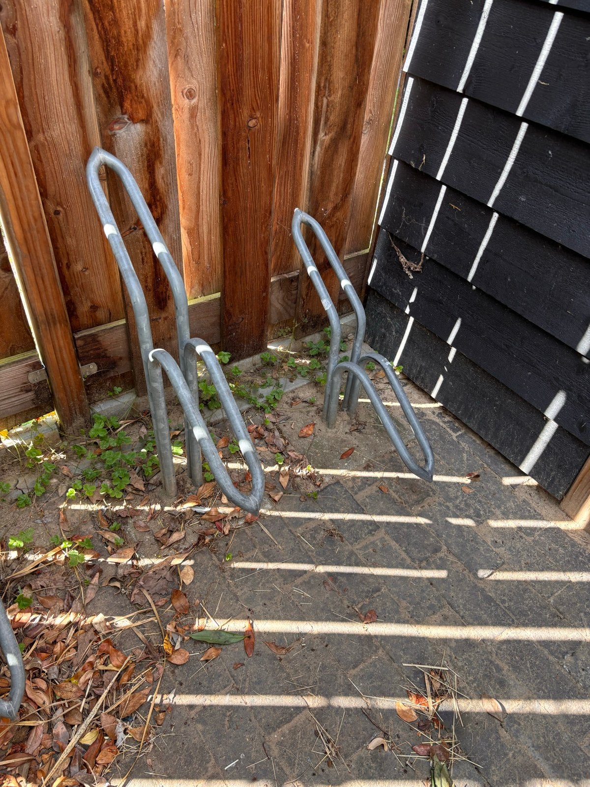 Fietsenbeugel tulp - 1x hoog model, 1x laag model, Fietsen en Brommers, Fietsaccessoires | Fietsenrekken, Gebruikt, Ophalen