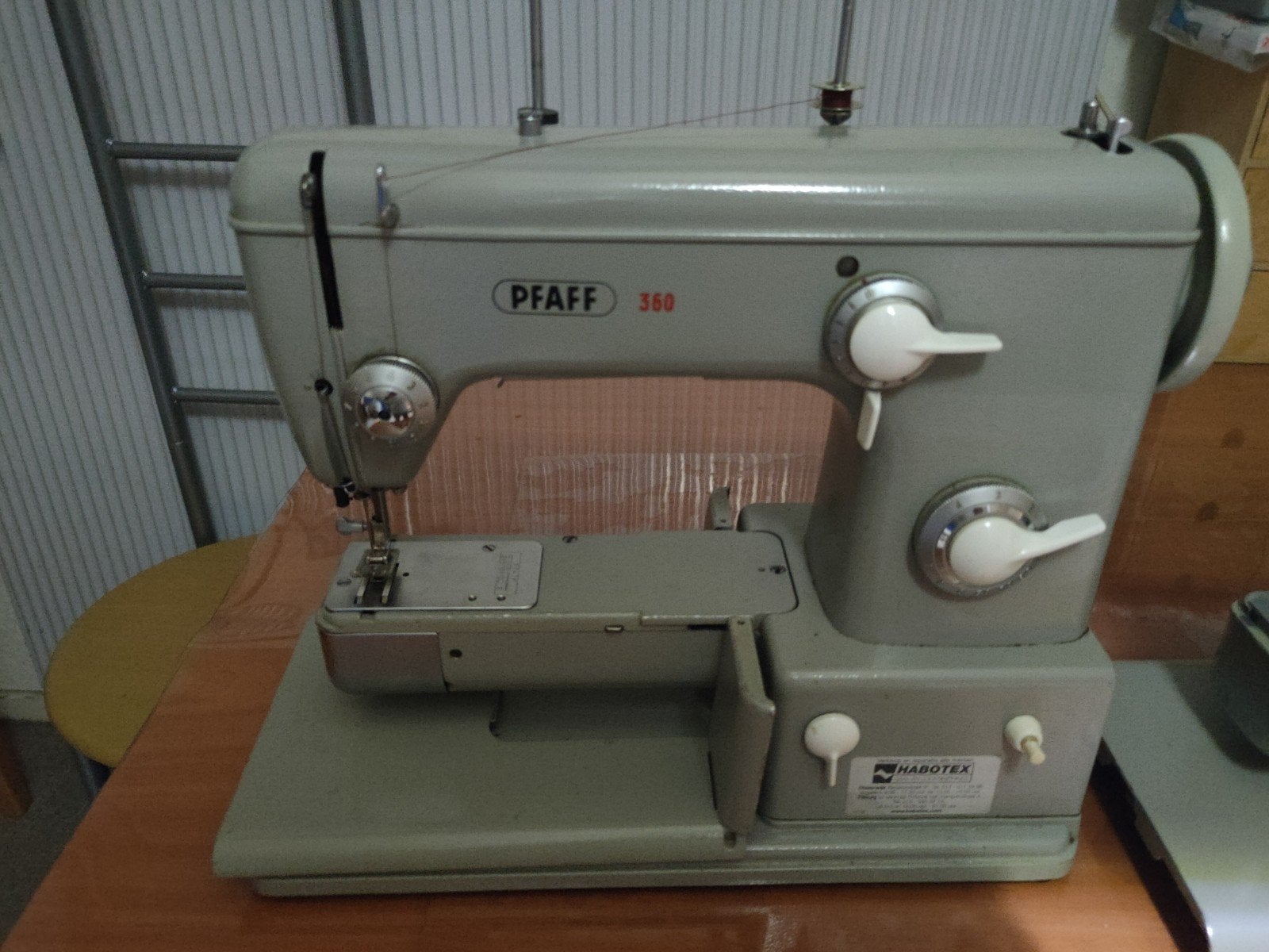 PFAFF 360 AUTOMATİC, SEMI INDUSTRIE , KRACHTIG, LEER, JEANS,, Hobby en Vrije tijd, Naaimachines en Toebehoren, Ophalen of Verzenden