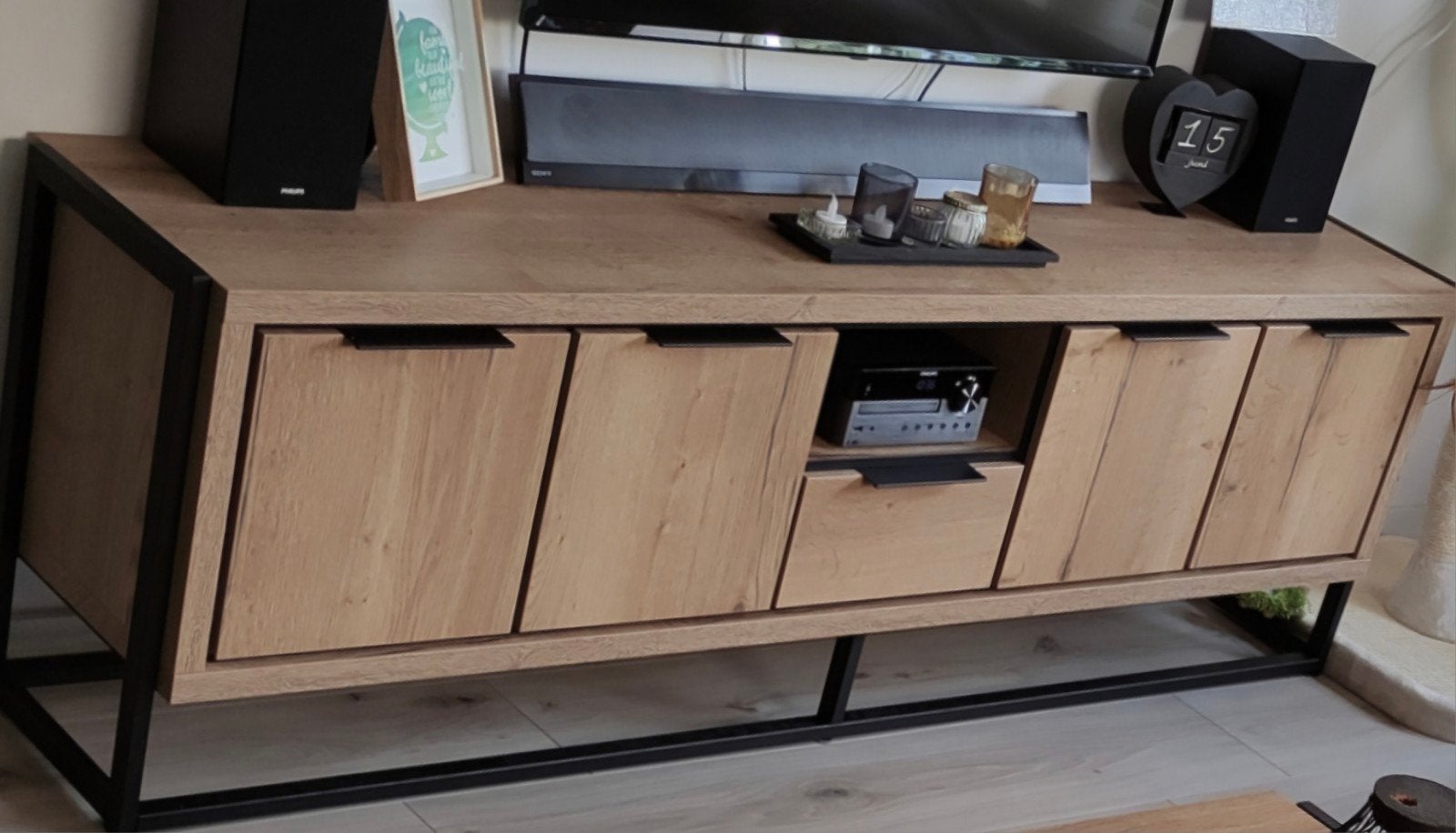 Modern TV-meubel Corredo met 4 deuren en lade, Modern, Industrieel, 150 tot 200 cm, Ophalen of Verzenden, Zo goed als nieuw