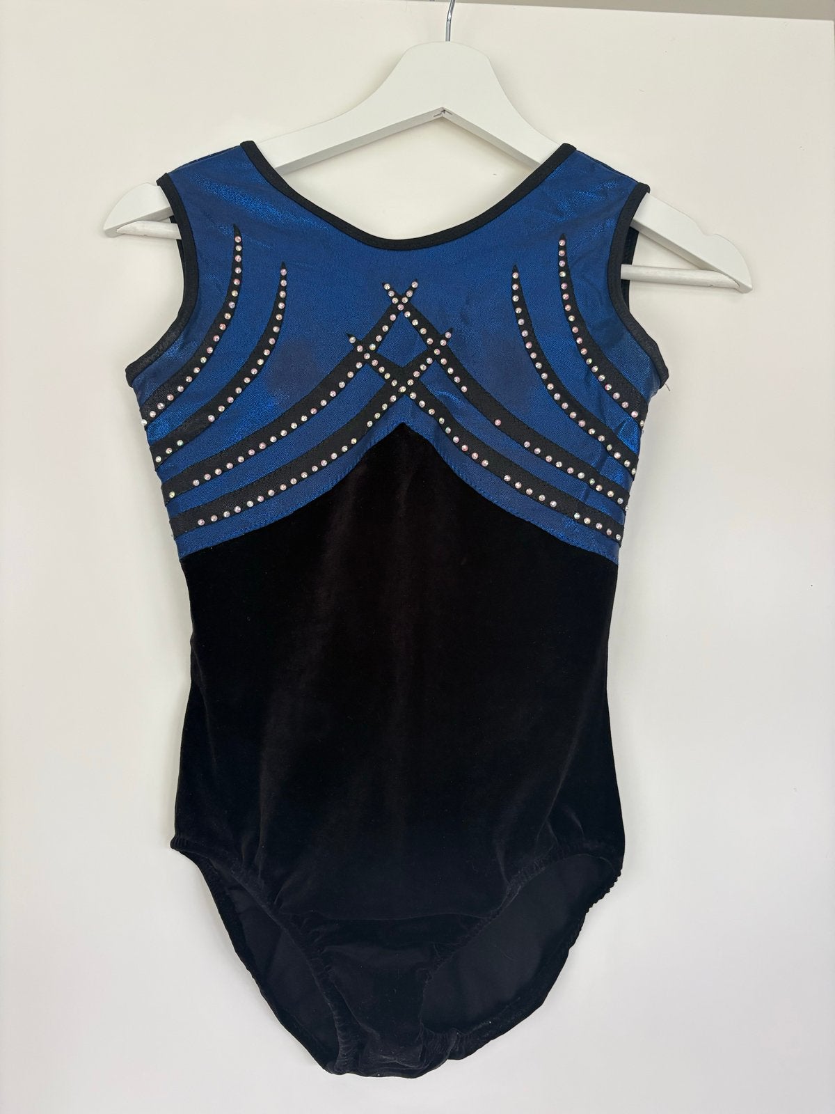 Turnpakje met shorts en scrunchie, Sport en Fitness, Turnen, Blauw, Ophalen of Verzenden, Zo goed als nieuw, Turnpak(je)