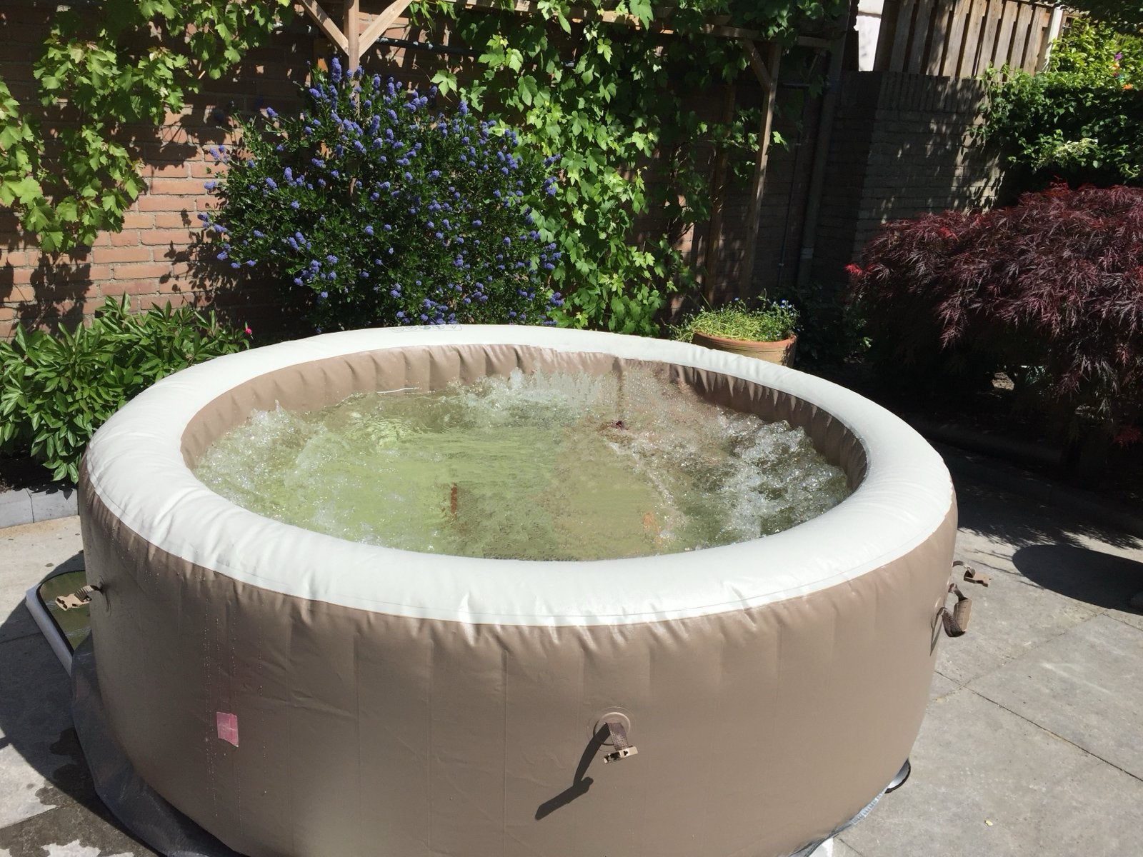 Jacuzzi intex 6 personen, Ophalen, Gebruikt, Pomp, Opblaasbaar