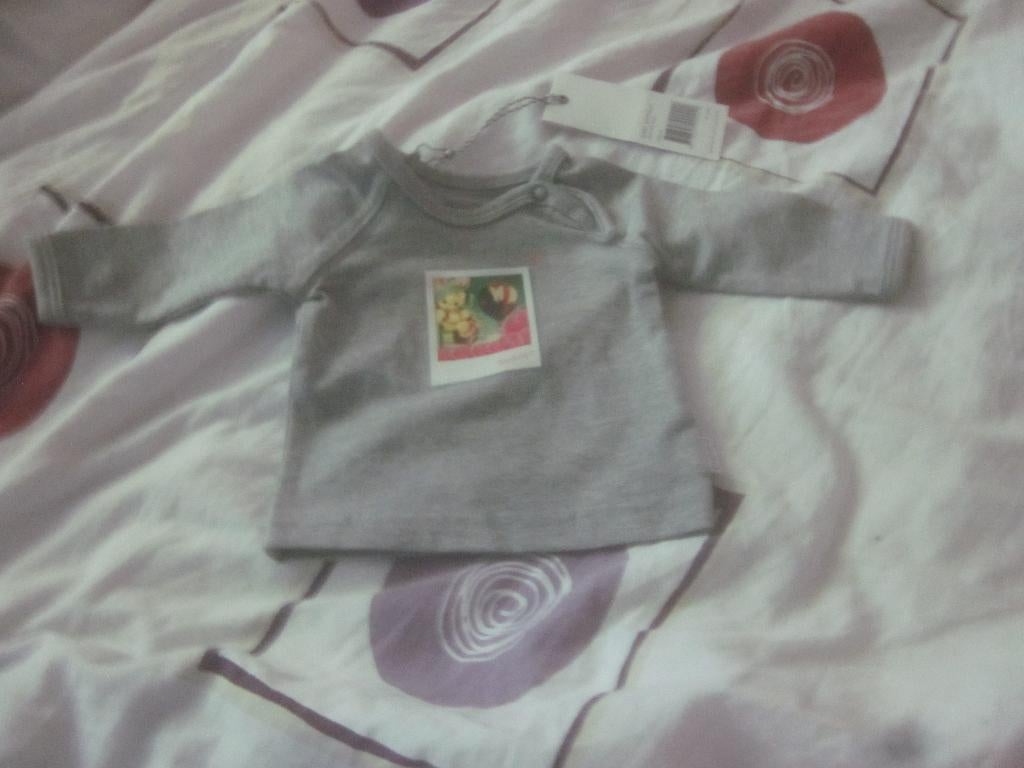 Grijs prematuur shirtje kleurig foto luchtballon/konijn 44, Kinderen en Baby's, Babykleding | Prematuur, Jongetje of Meisje, Nieuw