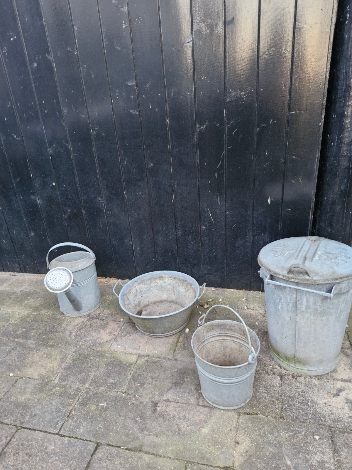 Uit grootmoeders tijd = Vintage, Ophalen, Gebruikt, Rond, Balkon