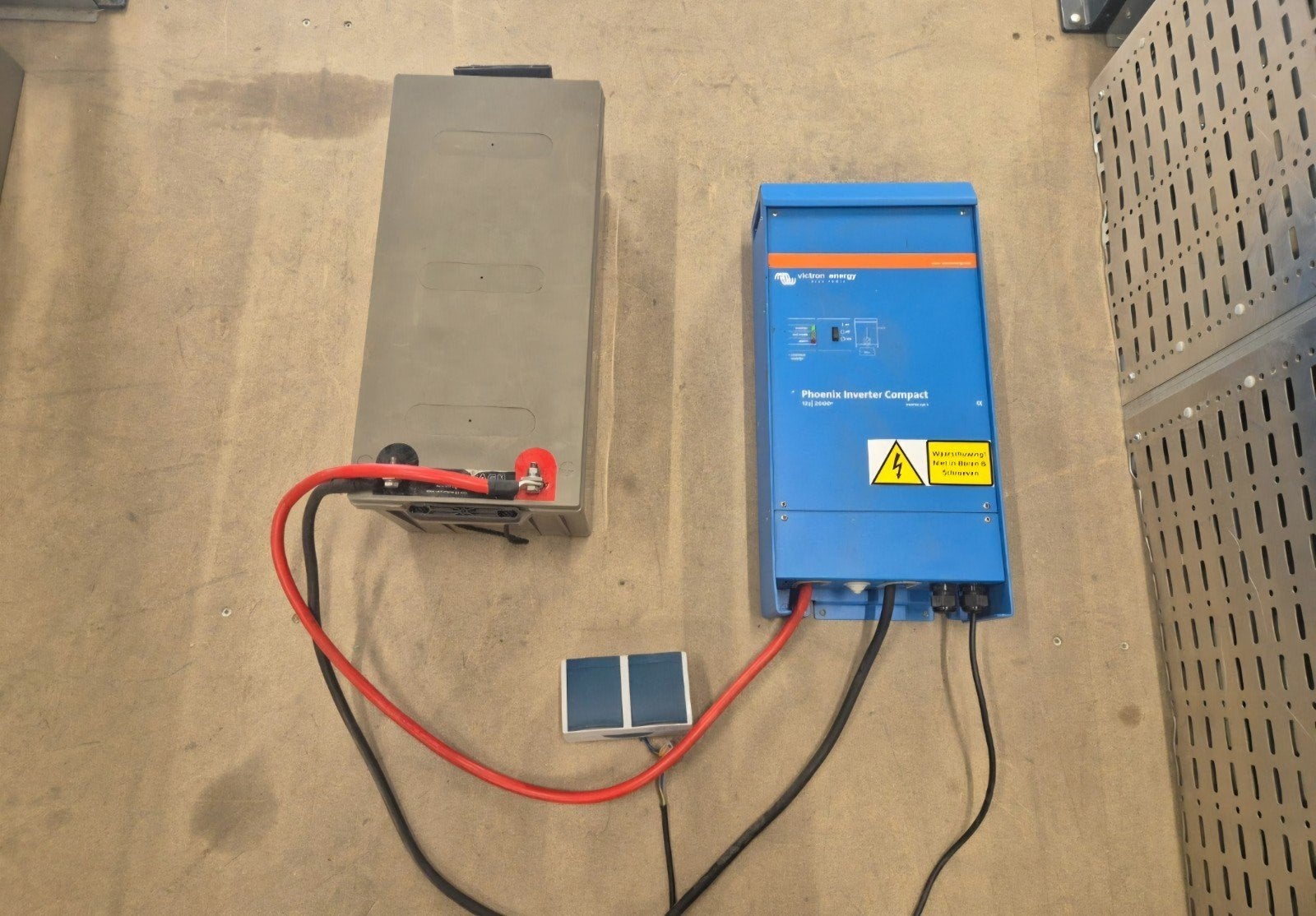victron 12V 2000 Watt 220ah accu Zuivere sinus omvormer, Ophalen
