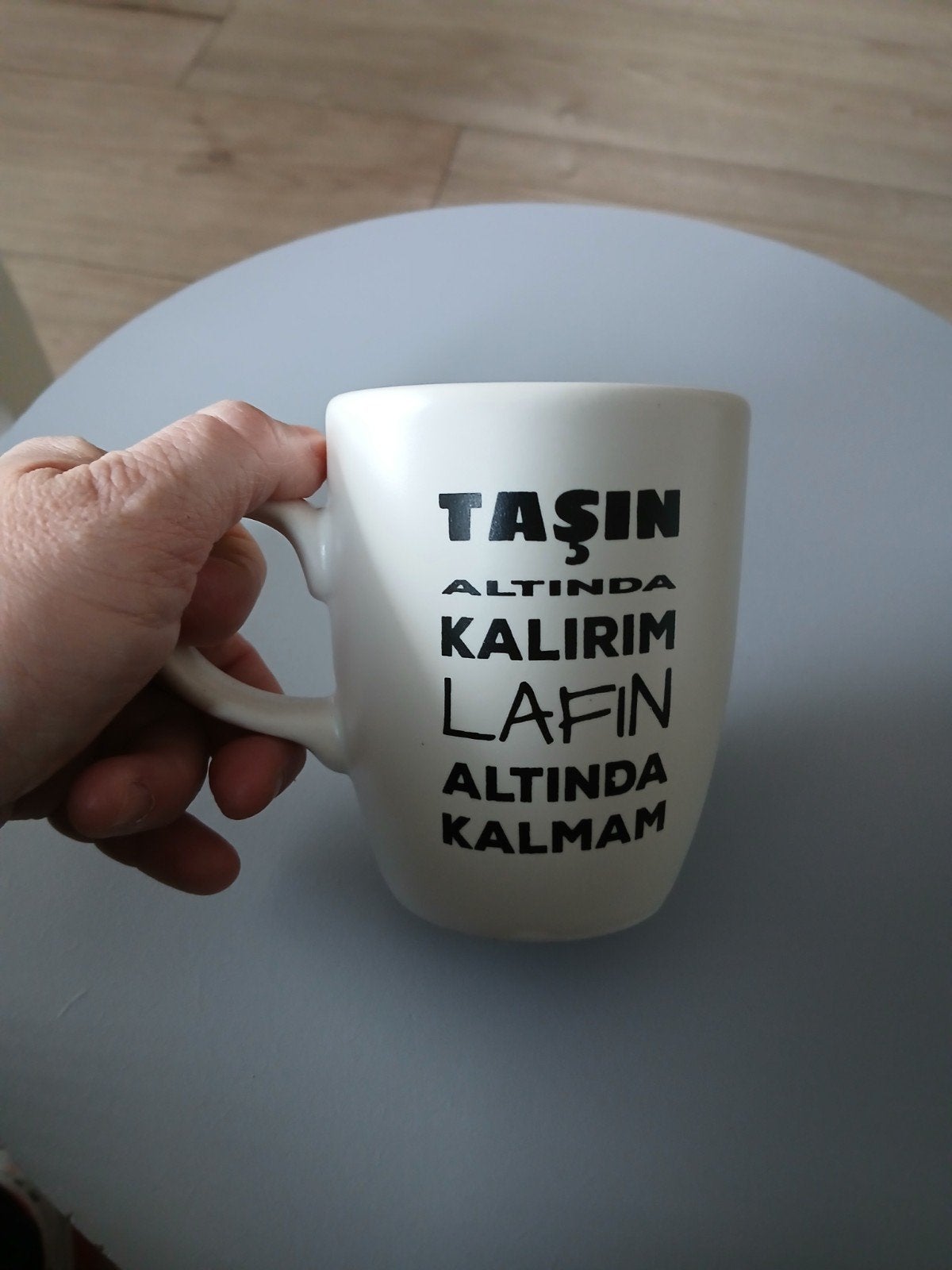 Nieuwe witte mok met Turkse tekst, Ophalen, Overige typen, Nieuw, Steen/keramiek