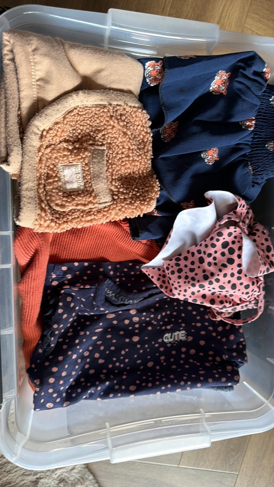 Bak kleding meisje maat 74-80 ca. 20 kledingstukken, Kinderen en Baby's, Babykleding | Baby-kledingpakketten, Ophalen of Verzenden