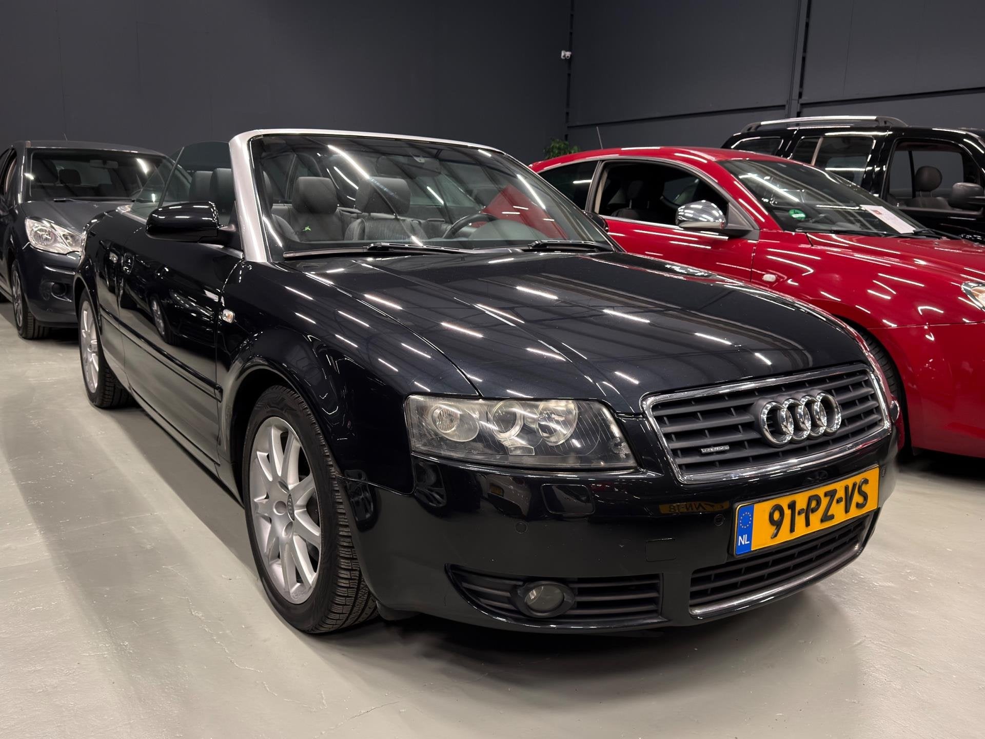 Audi A4 Cabriolet 3.0 V6 quattro Pro Line AUTOMAAT NAVI/LEDE, Auto's, Audi, Zwart, Cabriolet, 4 stoelen, A4