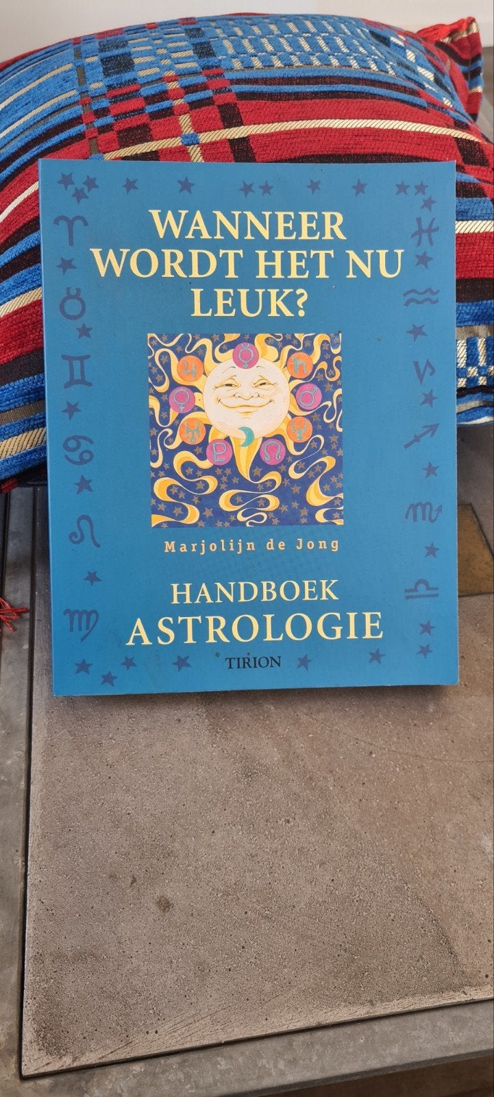Wanneer wordt het nu leuk? Handboek Astrologie, Ophalen of Verzenden, Zo goed als nieuw