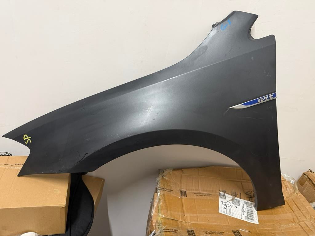 Vw golf 7 orginele voor scherm spatbord gti R-Line, Auto-onderdelen, Carrosserie en Plaatwerk, Ophalen, Rechts, Volkswagen, Spatbord