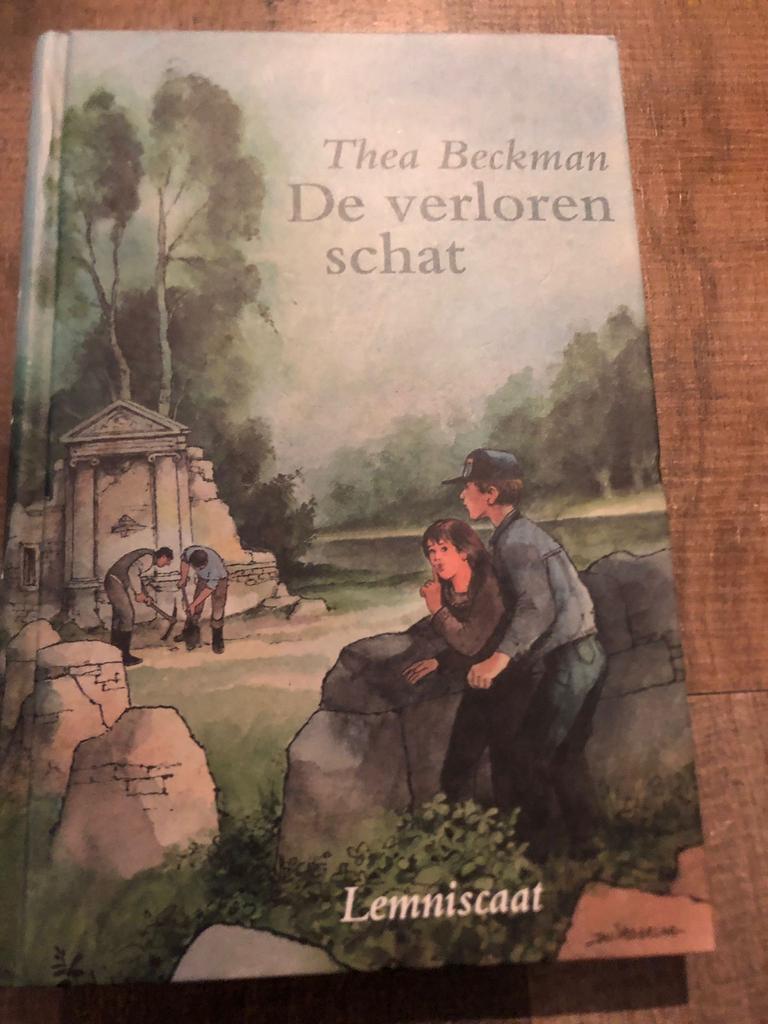 Thea Beckman - De verloren schat, Boeken, Ophalen of Verzenden, Gelezen, Fictie algemeen