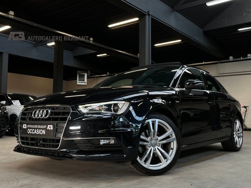 Audi A3 Limousine 1.4 TFSI CoD Ambition Pro Line S/ Pano/Cru, Auto's, Audi, Zwart, Zwart, Origineel Nederlands, Bedrijf