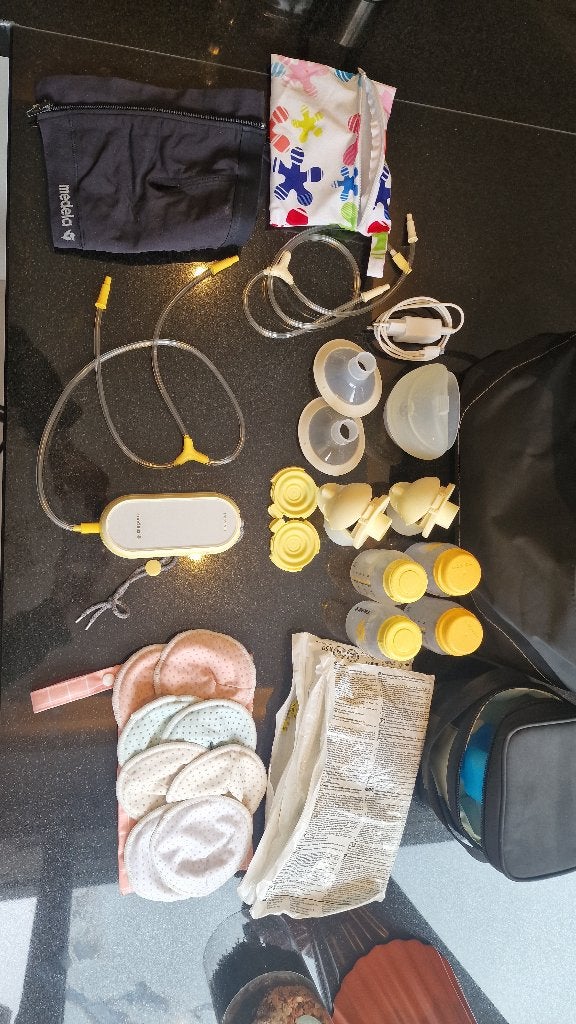 Medela Freestyle Borstkolf Compleet met Accessoires, Gebruikt, Medela, Borstkolf, Draagbaar