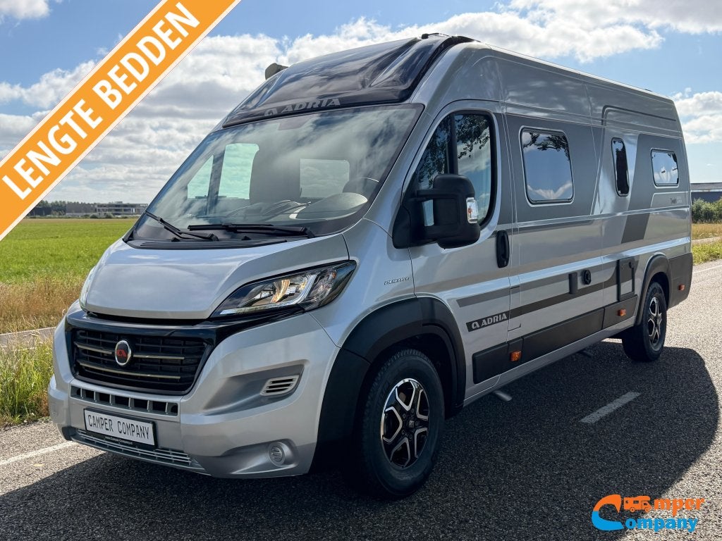 Adria Twin Supreme 640 SLB Lengte bedden / Vol opties, Ringverwarming, Fiat, 6 tot 7 meter, Bedrijf