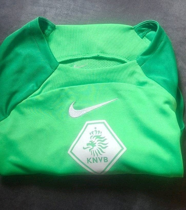 Nike KNVB scheidsrechtershirt Groen - Maat M, Kleding | Heren, Sportkleding, Maat 48/50 (M), Nike, Ophalen of Verzenden, Zo goed als nieuw