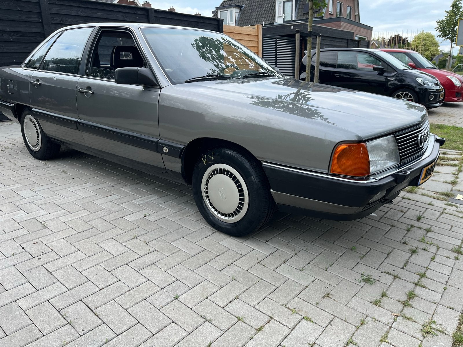 Audi 100 CD 2.0 Diesel 1985 apk (2 jaar) 193000 kilometer, 1280 kg, Diesel, Particulier, 660 kg