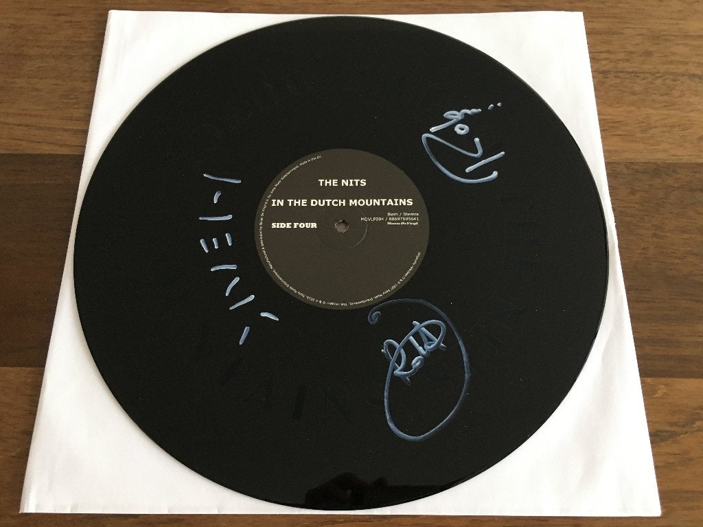 Vinyl 2LP The Nits In The Dutch Mountains GESIGNEERD NIEUW, Limited edition, Ophalen of Verzenden, Nieuw in verpakking, 12 inch