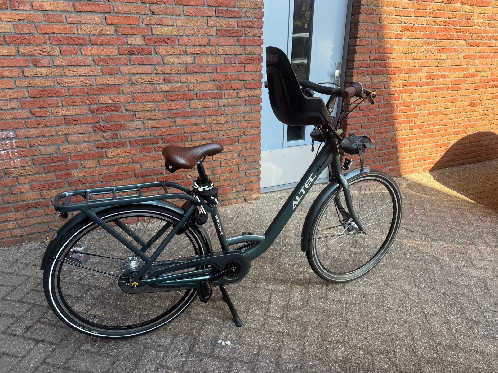 Altec moederfiets 28inch, Fietsen en Brommers, Fietsen | Dames | Moederfietsen, Nieuw, Overige merken, 0 zitjes, Dubbele standaard