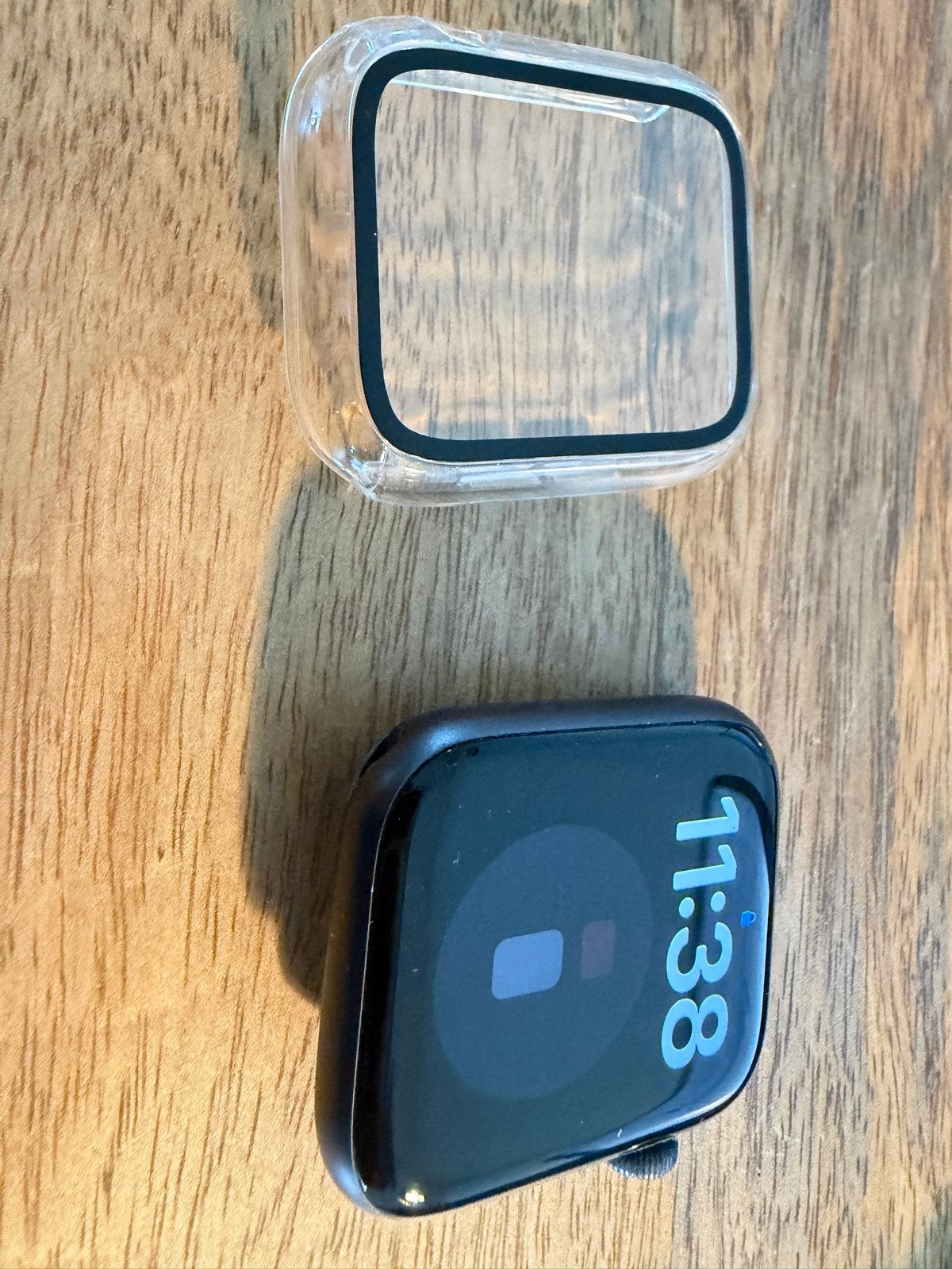 Apple Watch SE44als nieuw met Xtorm laders & extra bandjes, Sieraden, Tassen en Uiterlijk, Hartslag, Zwart, IOS, Ophalen of Verzenden