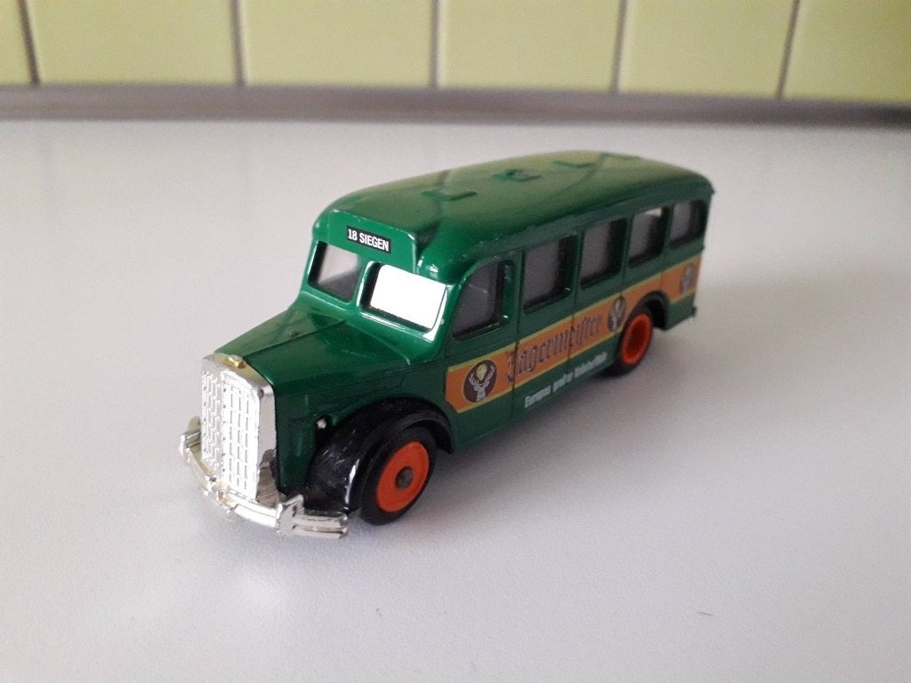 mercedes o type bus      lledo       jagermeister, Ophalen of Verzenden, Gebruikt, Auto