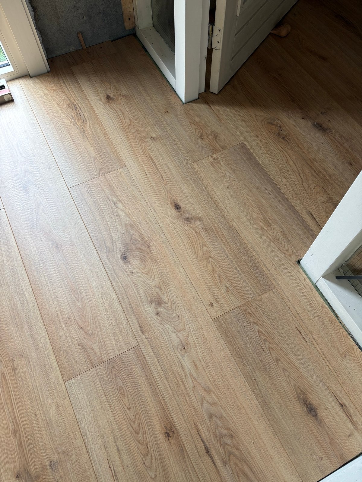 Ongebruikt lichtbruin laminaat (8mm) ruim 8m2, Ophalen, 50 tot 150 cm, Nieuw, 5 tot 10 m²
