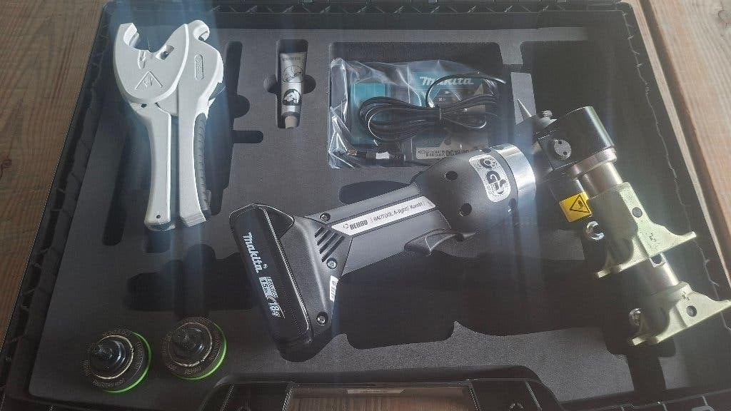 Rehau Rautool accu Perstang persmachine., Auto diversen, Autogereedschap, ., Nieuw, Ophalen of Verzenden, .