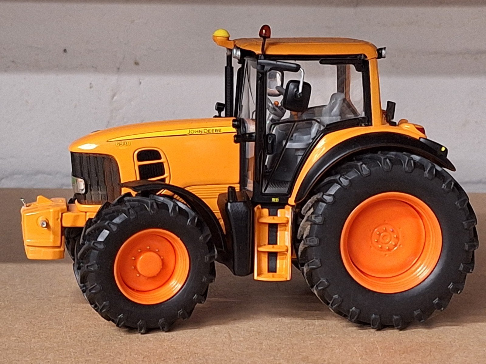 John Deere 6930 Premium Kommunal, Hobby en Vrije tijd, Overige merken, Wiking, Tractor of Landbouw, Ophalen of Verzenden
