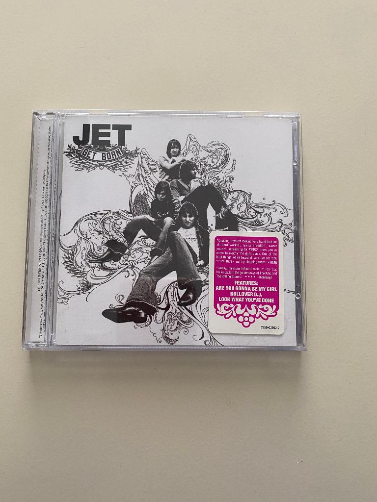 Jet get Born, Ophalen of Verzenden, Zo goed als nieuw
