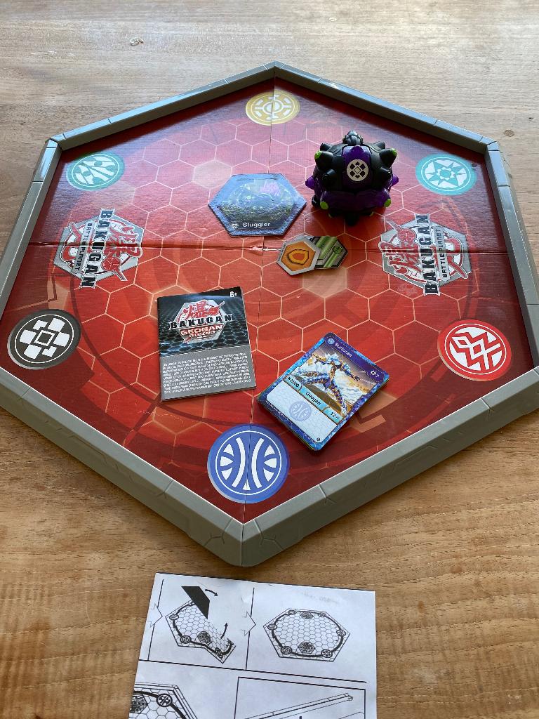 Bakugan arena inclusief sluggler, Ophalen, Gebruikt
