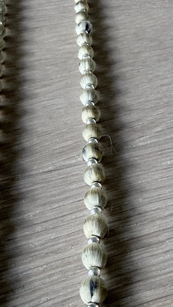 Ketting - goud/zilverkleurig kralen, Ophalen of Verzenden, Gebruikt, Goud, Kunststof
