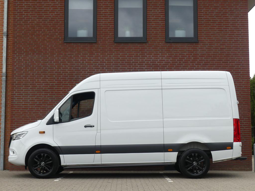 Mercedes-Benz Sprinter 317 CDI L2H2 LED/Camera/PDC/Navigatie, Automaat, Achterwielaandrijving, Gebruikt, Euro 6