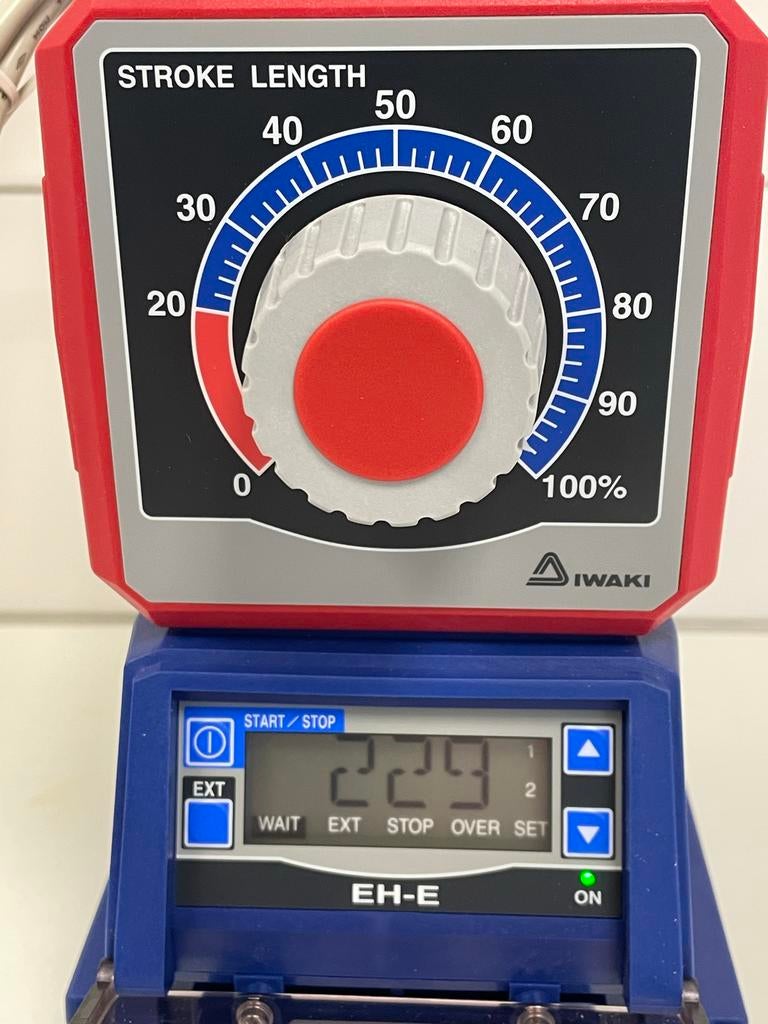 Iwaki Doseerpomp EH-E36HP6-20EPE21 - Nieuw in doos, Ophalen of Verzenden