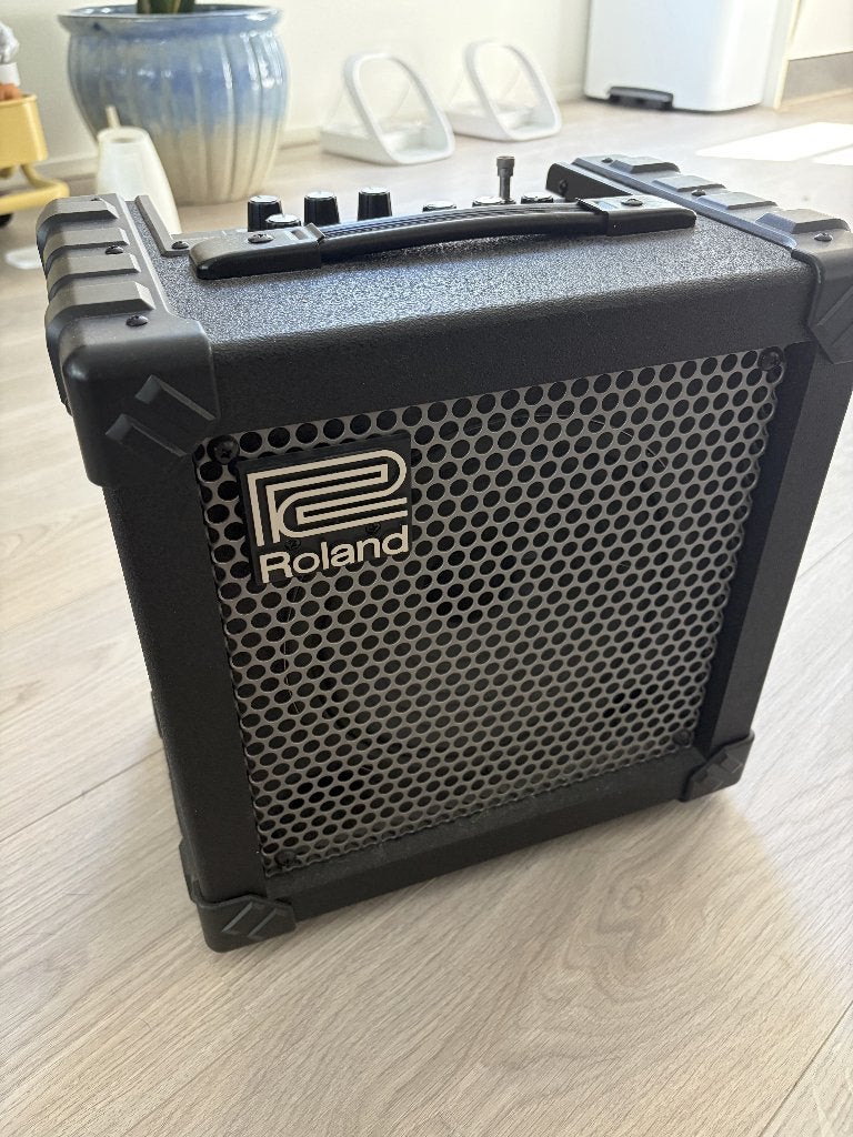 Roland Cube 15X gitaarversterker, Muziek en Instrumenten, Ophalen, Gebruikt, Gitaar, Minder dan 50 watt