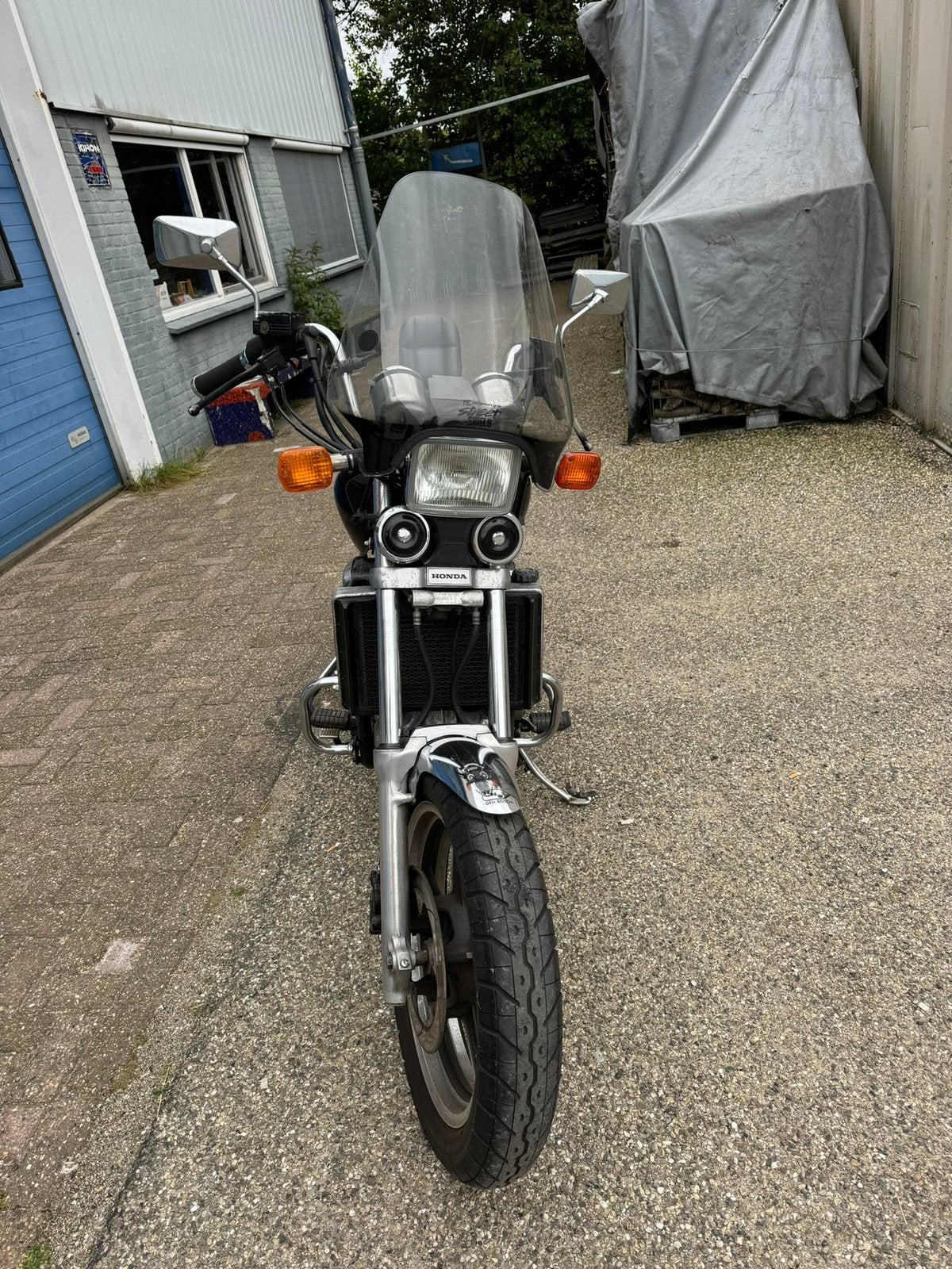 MAGNA 700 1985 IN ONDERDELEN TE KOOP, Ophalen