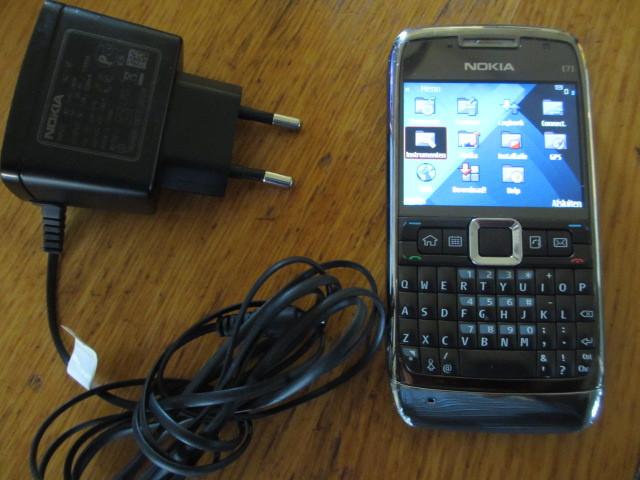 Nokia E71 met lader en 4gb sd-kaart, Telecommunicatie, Mobiele telefoons | Nokia, Gebruikt, Zwart, Fysiek toetsenbord, 3 tot 6 megapixel