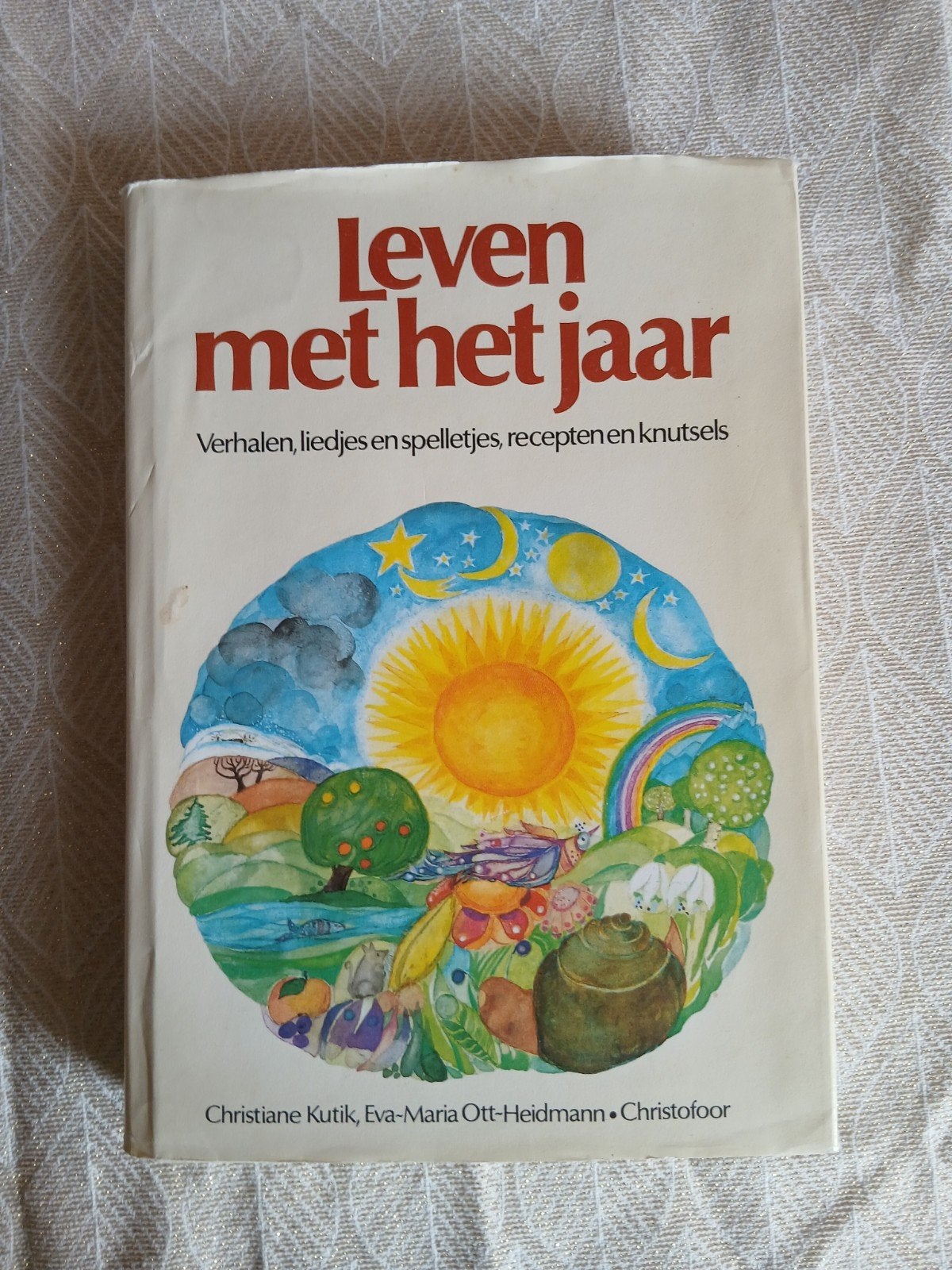 Leven met het jaar - Christiane Kutik, Boeken, Ophalen of Verzenden, Gelezen
