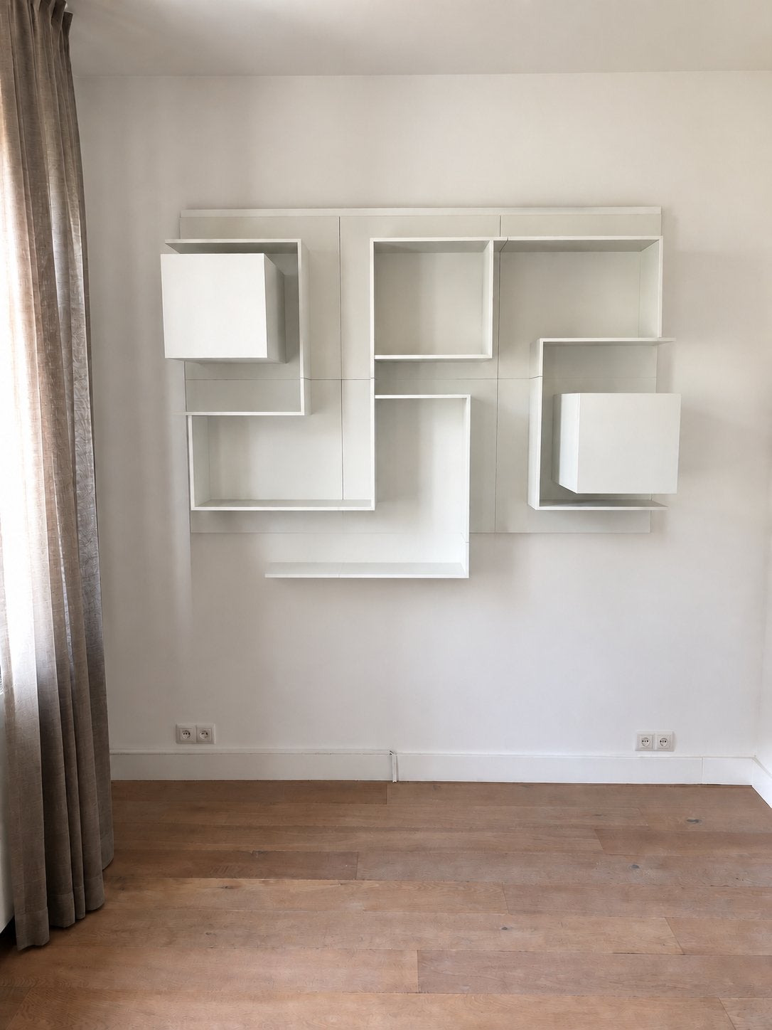 Moderne witte wandkast/boekenplank - Strak design
